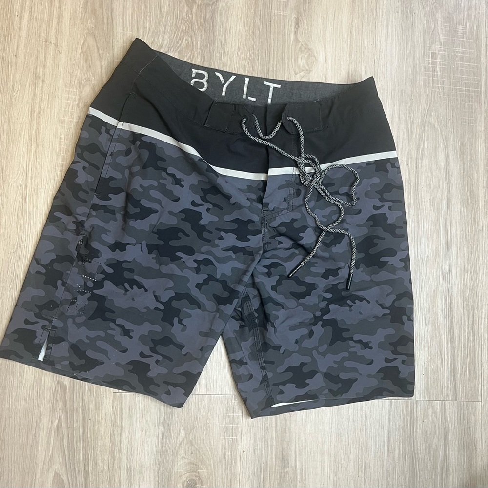 Men's BYLT Coastal Board Shorts Camo Swim Trinks‎ Sz. Small